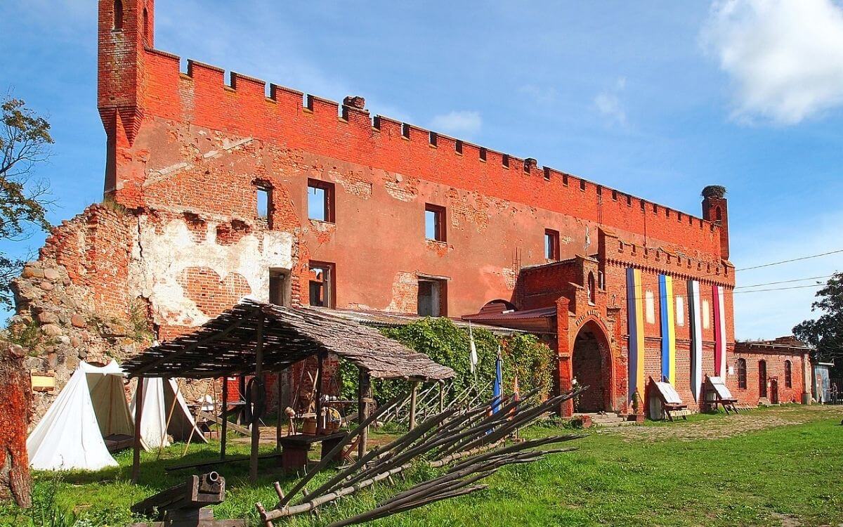 Замок шаакен в калининградской области фото