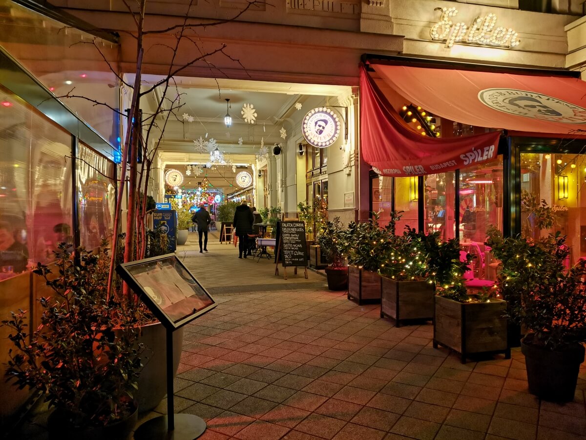 Рестораны в Еврейском квартале Будапеште
